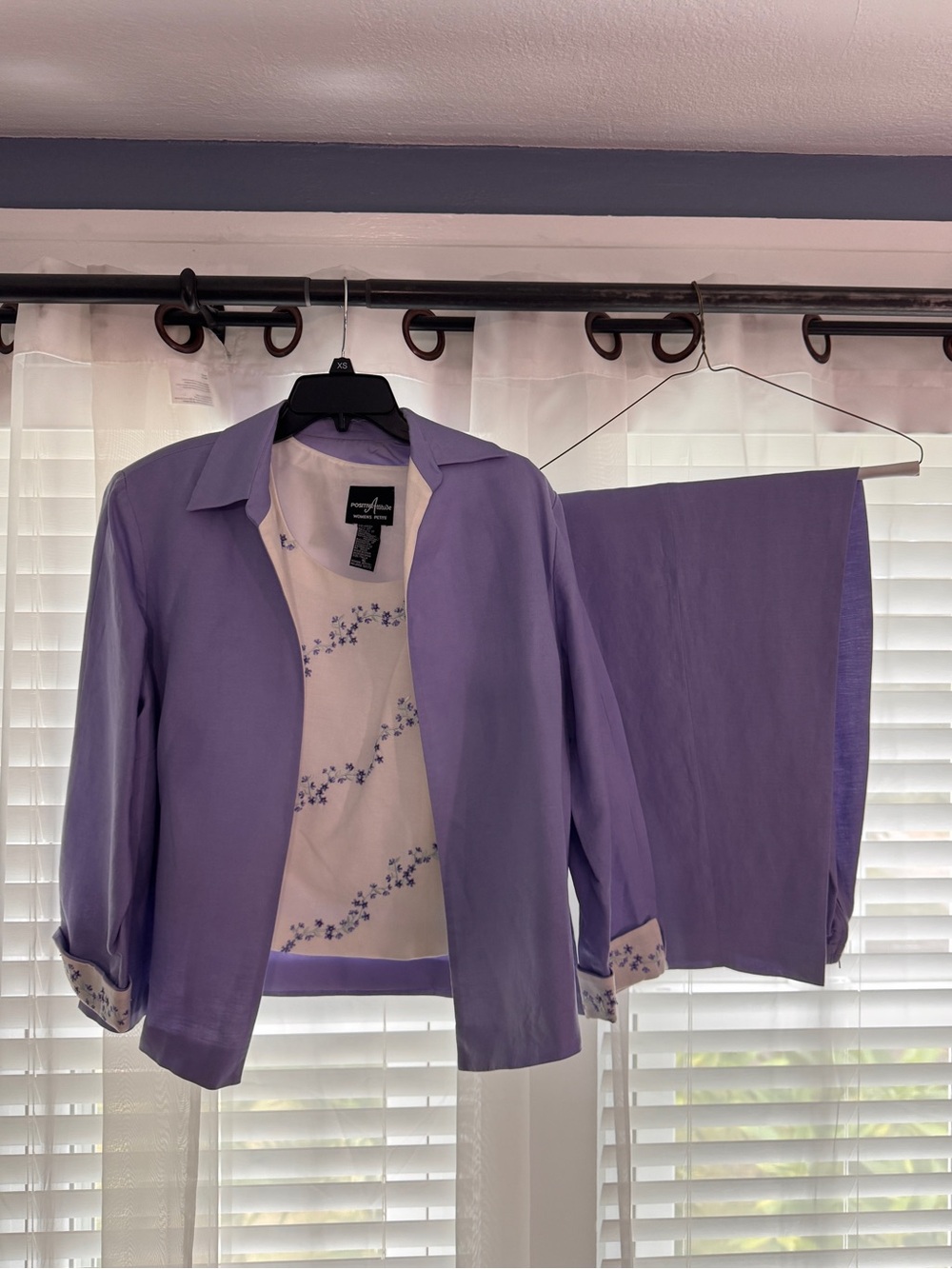 Lavender Women's Three-Piece Blazer, Tank and Trousers Set Size 16P Petite